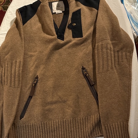 Men's Brown Zip-Up Sweater - Picture 3 of 5